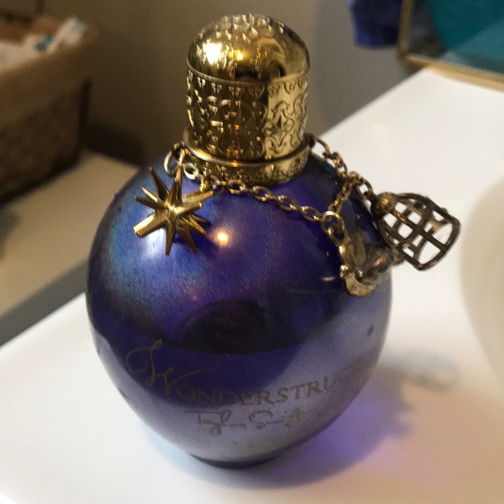 Taylor Swift Wonderstruck Perfume